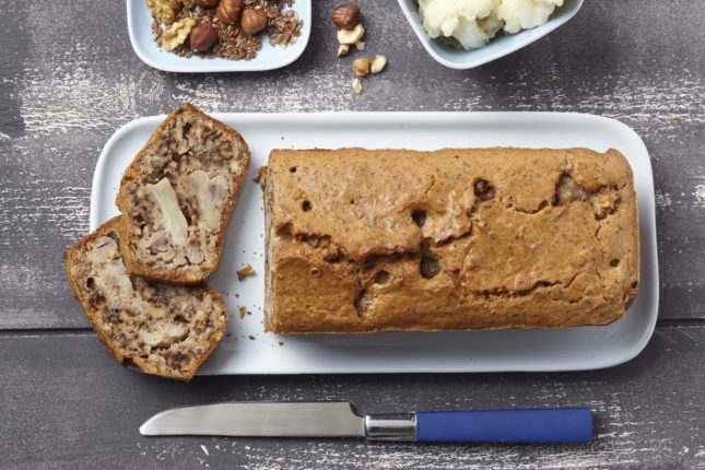 wegetariańskie ciasto kalafiorowe